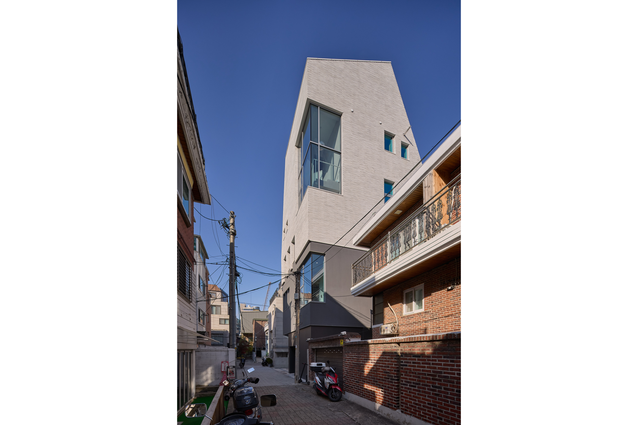 (03) seokyodong